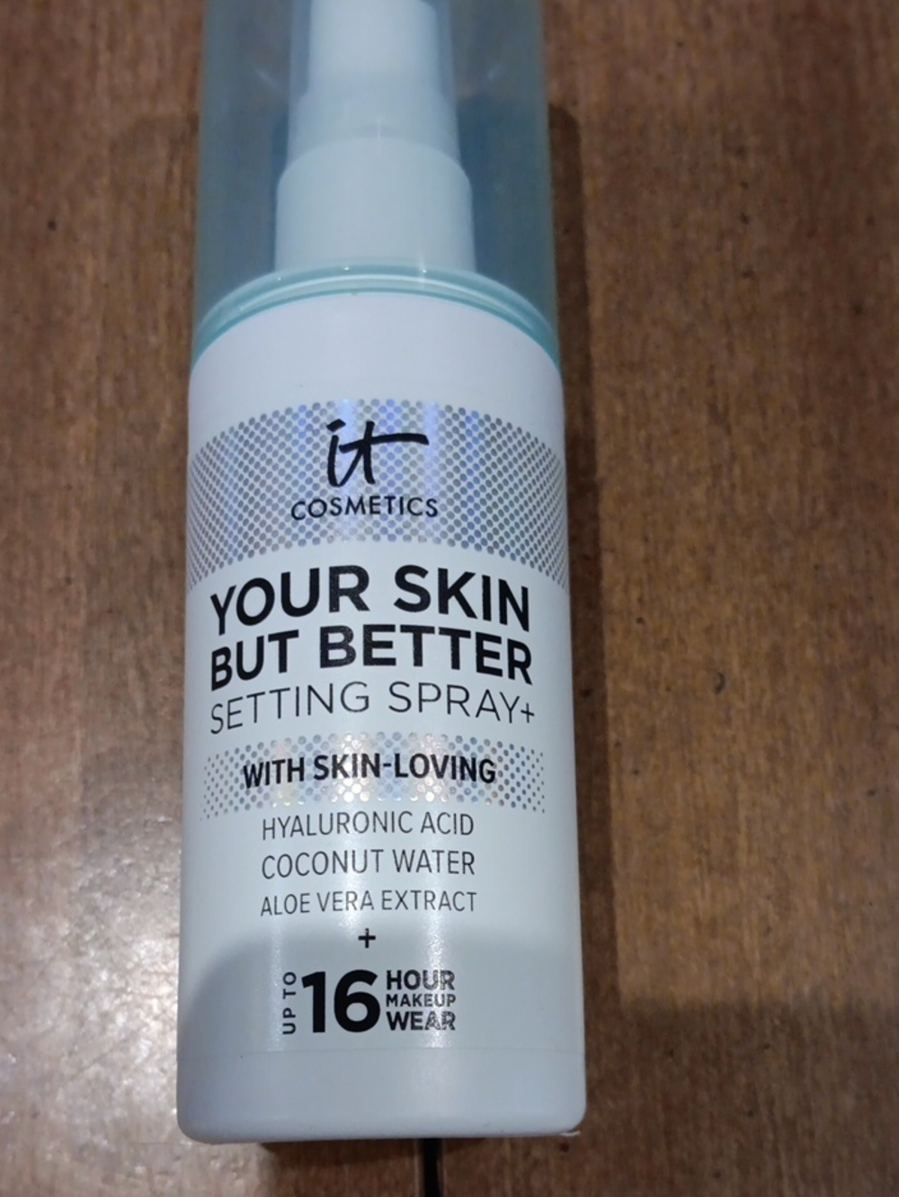 it cosmetics Your Skin But Better Setting Spray+ White Bottle